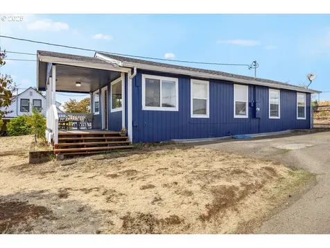 274 NW Meloy Avenue Roseburg OR 97470