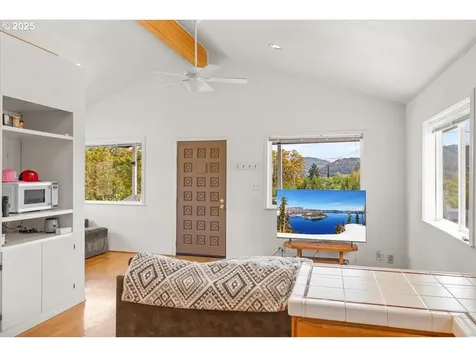 274 NW Meloy Avenue Roseburg OR 97470