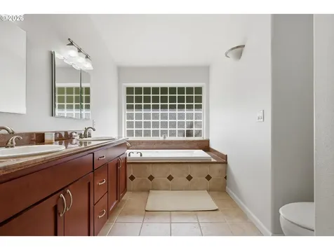 1651 NE 134th Place Portland OR 97230