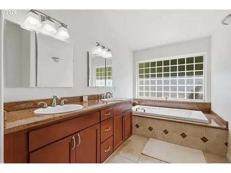 1651 NE 134th Place Portland OR 97230