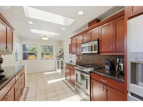 1651 NE 134th Place Portland OR 97230