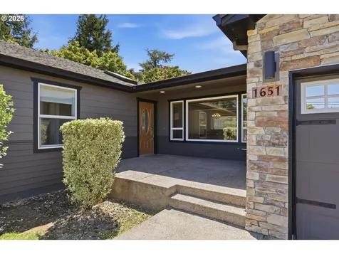 1651 NE 134th Place Portland OR 97230