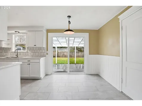 12306 SE 1st Street Vancouver WA 98660