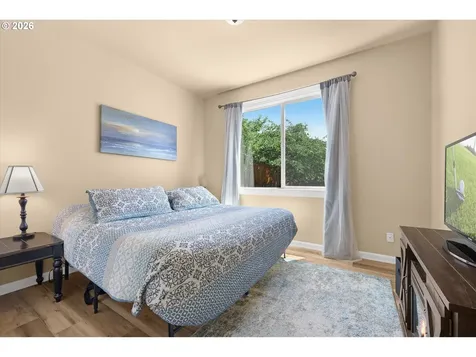 5214 N Wedgewood Loop Newberg OR 97132