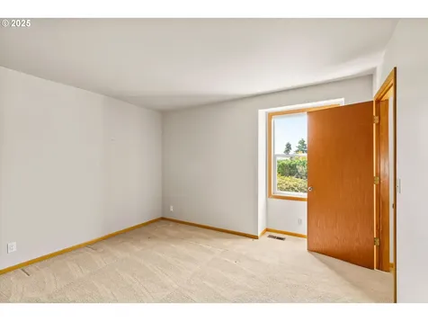 1473 Luella Street Eugene OR 97401