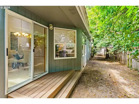 1473 Luella Street Eugene OR 97401