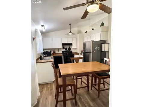 2375 SE Washington Court Hillsboro OR 97123