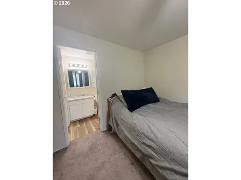 2375 SE Washington Court Hillsboro OR 97123