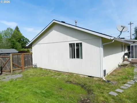 2375 SE Washington Court Hillsboro OR 97123