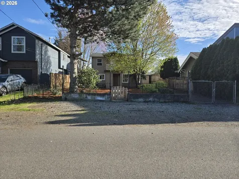 1330 N Kilpatrick Street Portland OR 97217