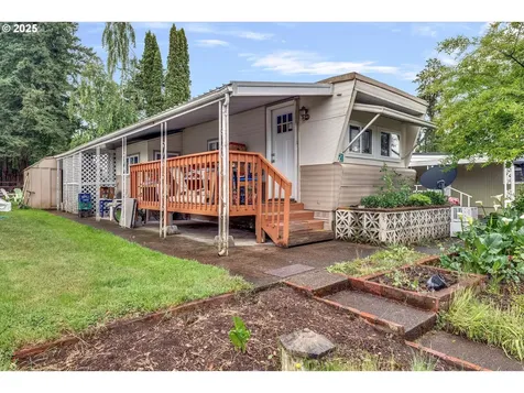 570 N 10th Avenue Cornelius OR 97113