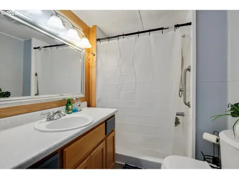 570 N 10th Avenue Cornelius OR 97113