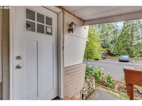 570 N 10th Avenue Cornelius OR 97113