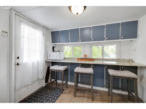 570 N 10th Avenue Cornelius OR 97113
