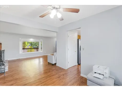 2303 SW 4th Street Gresham OR 97080