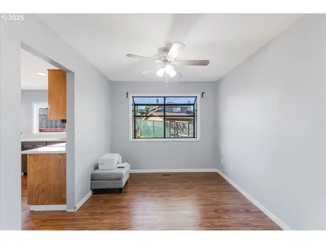 2303 SW 4th Street Gresham OR 97080