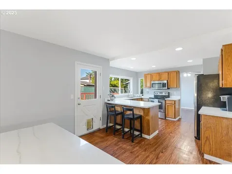 2303 SW 4th Street Gresham OR 97080