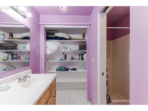 2303 SW 4th Street Gresham OR 97080