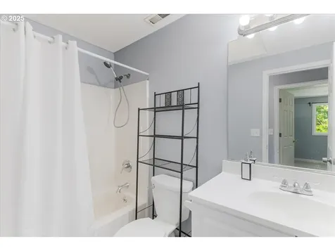 2303 SW 4th Street Gresham OR 97080