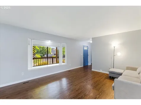 2303 SW 4th Street Gresham OR 97080