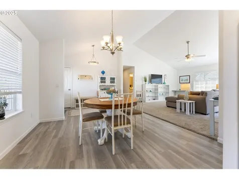 588 Madison Street Coos Bay OR 97420