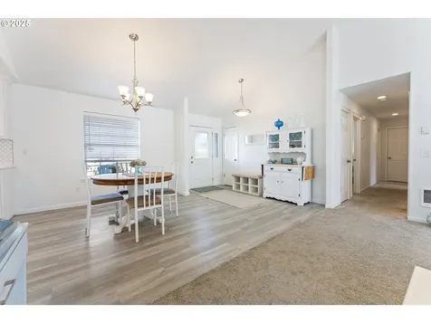 588 Madison Street Coos Bay OR 97420