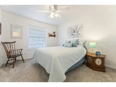 588 Madison Street Coos Bay OR 97420