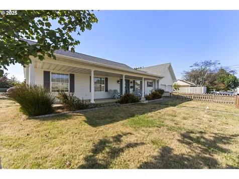 588 Madison Street Coos Bay OR 97420