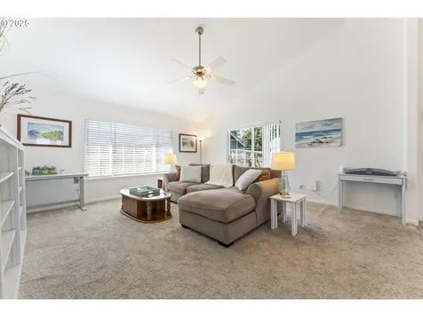 588 Madison Street Coos Bay OR 97420
