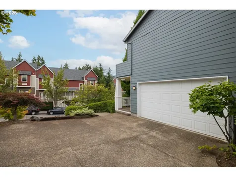 11059 SW Celeste Lane Portland OR 97225
