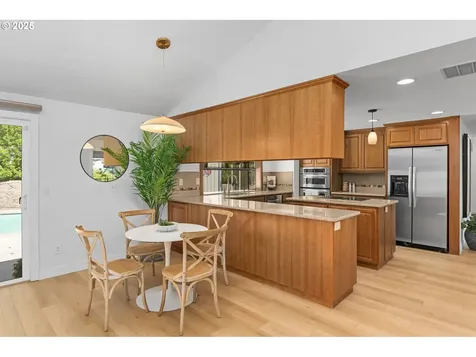 9 Del Prado Street Lake Oswego OR 97035