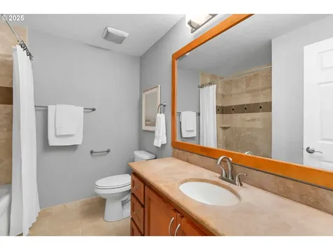 9 Del Prado Street Lake Oswego OR 97035