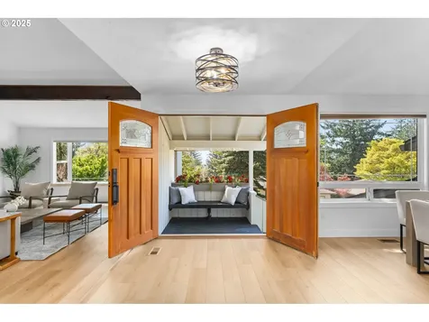 9 Del Prado Street Lake Oswego OR 97035