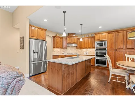 17693 S Anderson Road Oregon City OR 97045