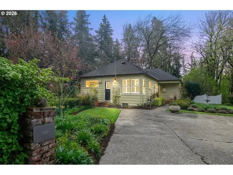 1310 Heater Court West Linn OR 97068