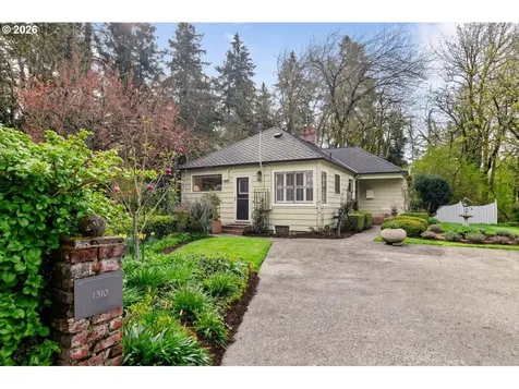 1310 Heater Court West Linn OR 97068