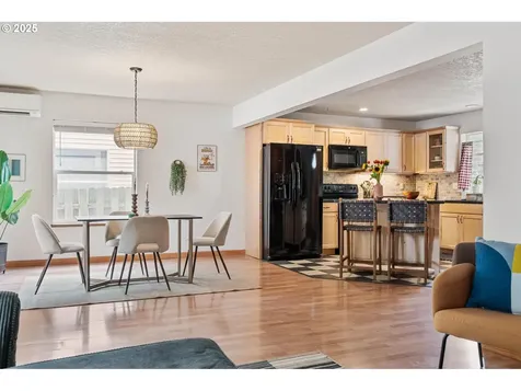 1333 NE Bryant Court Portland OR 97211