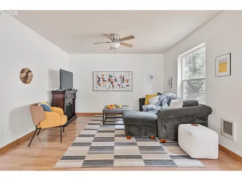 1333 NE Bryant Court Portland OR 97211