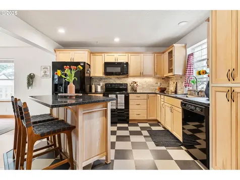 1333 NE Bryant Court Portland OR 97211