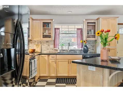 1333 NE Bryant Court Portland OR 97211