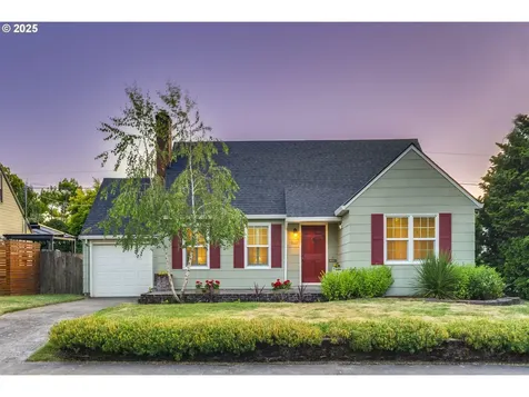 7067 N Dwight Avenue Portland OR 97203