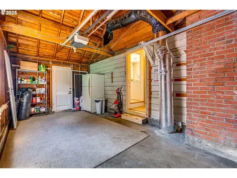 7067 N Dwight Avenue Portland OR 97203