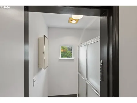 621 SW Evergreen Avenue Redmond OR 97756