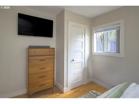 7027 NE Klickitat Street Portland OR 97213
