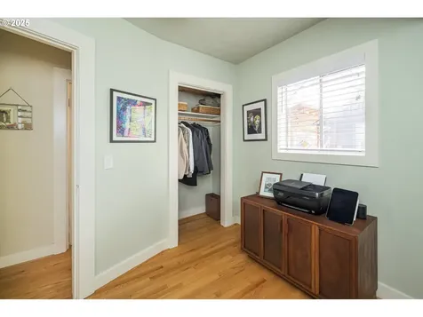 7027 NE Klickitat Street Portland OR 97213