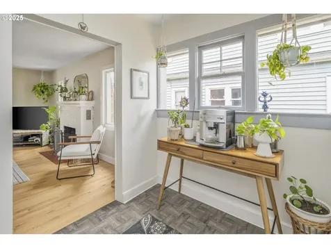 7027 NE Klickitat Street Portland OR 97213