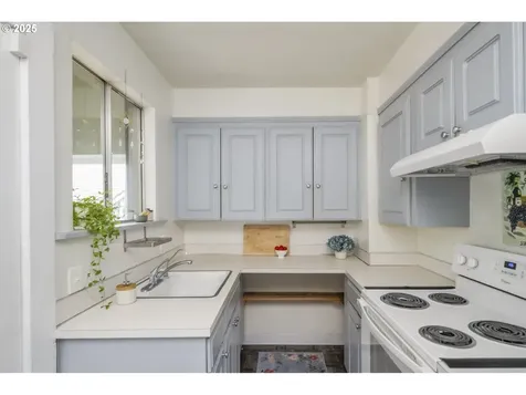 7027 NE Klickitat Street Portland OR 97213