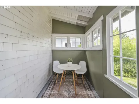 7027 NE Klickitat Street Portland OR 97213