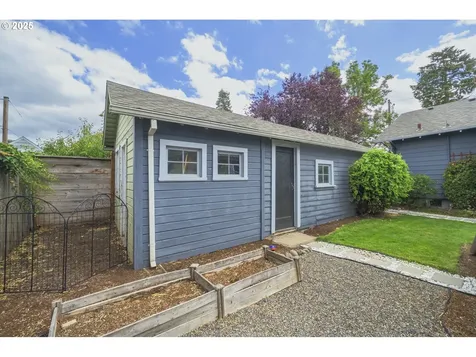 7027 NE Klickitat Street Portland OR 97213