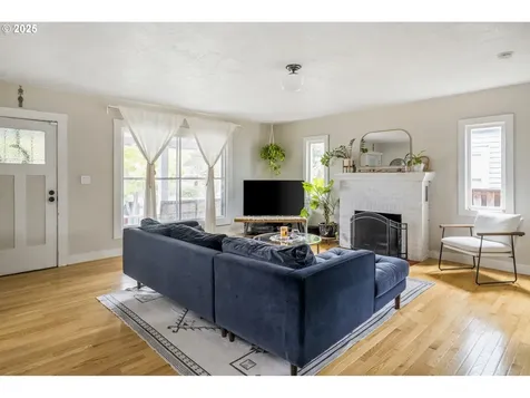 7027 NE Klickitat Street Portland OR 97213